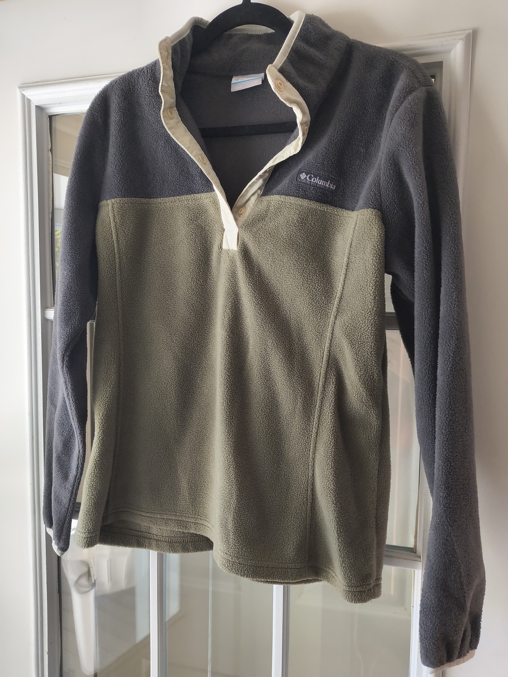 Columbia Two-Tone Olive and Charcoal Fleece Snap Pullover